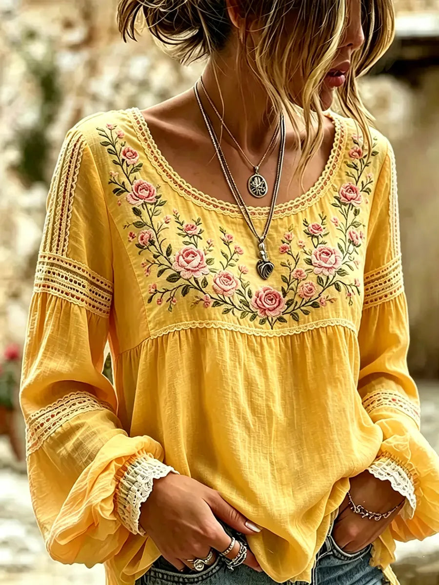 Tressalia - Broderet linnedbluse