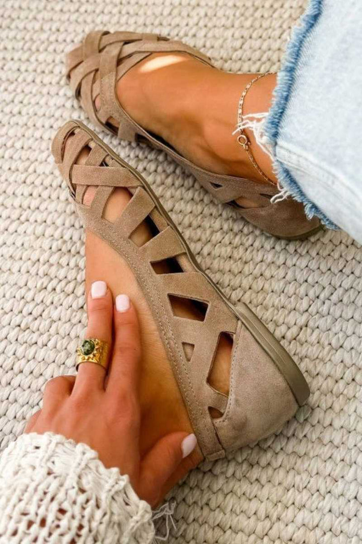 Kinsley - Vævede flade sandaler med udskæringer
