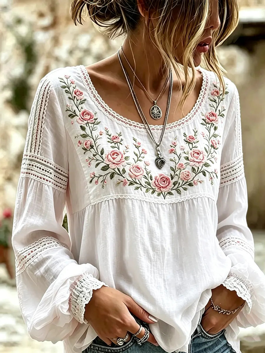 Tressalia - Broderet linnedbluse