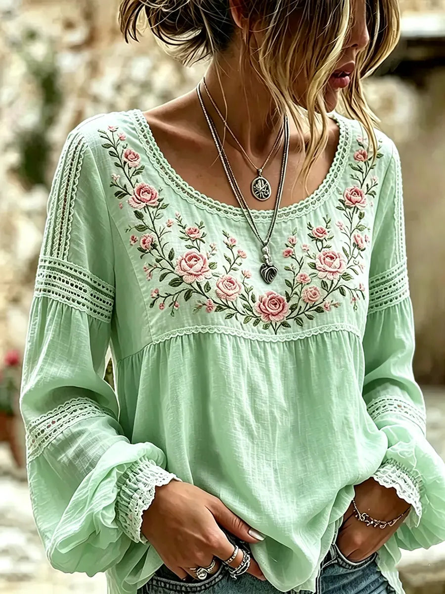 Tressalia - Broderet linnedbluse