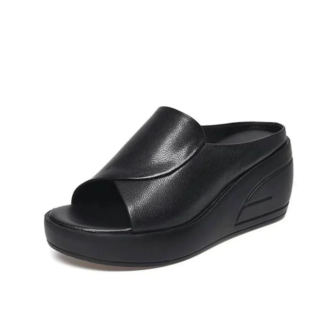 Eloise - Polstret kilehælet mule