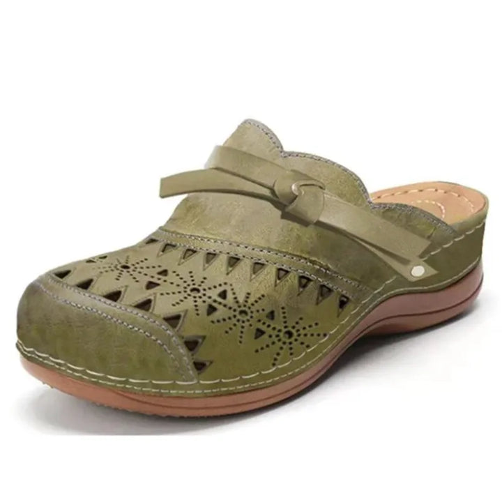 Mallory - Perforerede slip-on komforttræsko