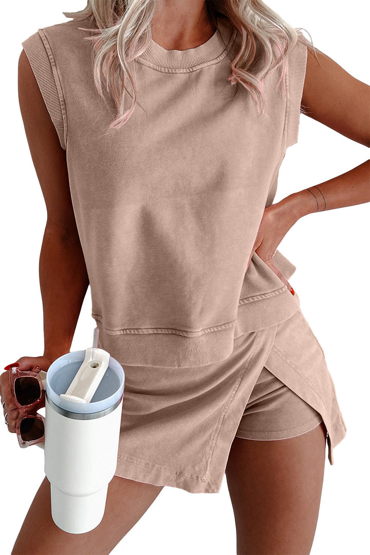 Jillian - Sæt med ærmeløs loungetop og skort